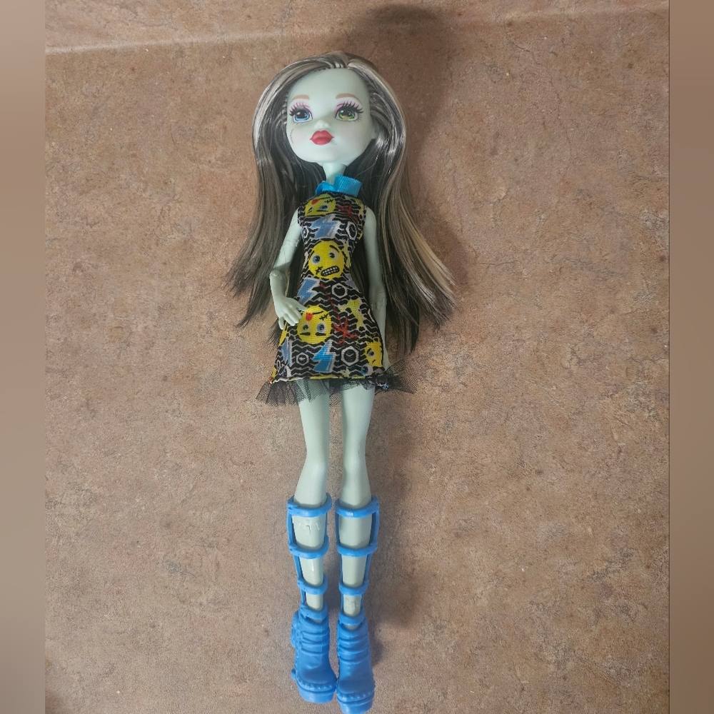 Monster High Emoji Frankie Stein Doll by Mattel 2016